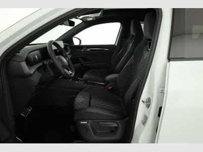 VW Tayron 1.5 TSI eHybrid 150 kW R-Line (2025) - Foto 9