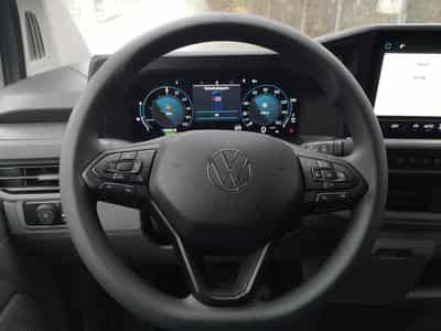 VW T7 BEV 100 kW RWD KR (2026) - Photo 6