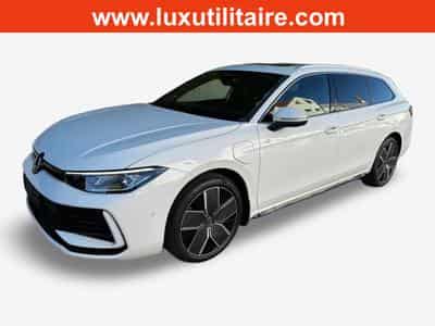 VW Passat 1.5 TSI e-Hybrid 272 R-Line (2026) - Photo 1