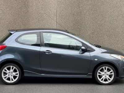 Mazda 2 1.3 Active (2009) - Photo 1