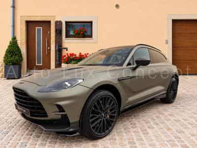 Aston-Martin DBX 707 (2022) - Photo 1