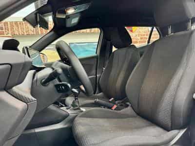 Peugeot 2008 (2025) - Photo 5