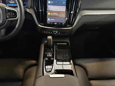 Volvo V60 T6 Ultra Dark / Hybride (2024) - Foto 10
