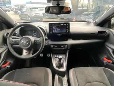 Toyota Yaris (2024) - Photo 13