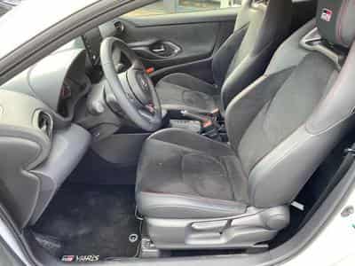 Toyota Yaris (2024) - Photo 8