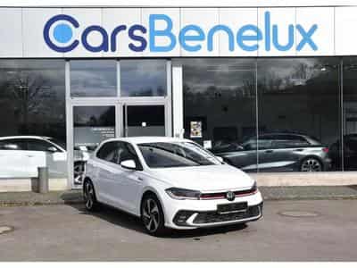 VW Golf (2024) - Photo 1