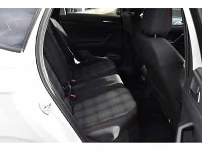 VW Golf (2024) - Photo 8