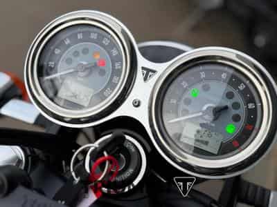 Triumph Bonneville BONNEVILLE T120 (2023) - Foto 8