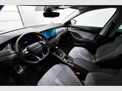 Skoda Octavia Octavia Combi 1.5 TSI Selection, Navi, Park A., (2025) - Foto 5