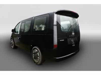 Hyundai Staria (2025) - Photo 4