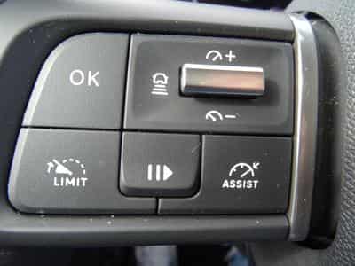 Citroën C4 MAX 1.5 Blue Hdi 130 Automatique (2024) - Photo 11