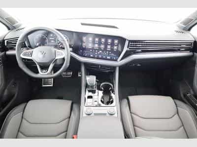 VW Touareg 3.0 TDI 210 kW 4Motion R-Line (2025) - Foto 4