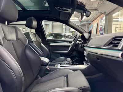 Audi Q5 Q5 SB 50 TFSi e 2.0 265cv Auto QUATTRO S-LINE intérieur (2023) - Foto 8