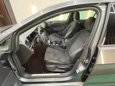 VW Golf GTI PERFORMANCE 2.0 TSI 180 KW DSG (2019) - Photo 7