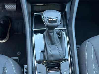 Skoda Karoq Selection (2026) - Foto 10