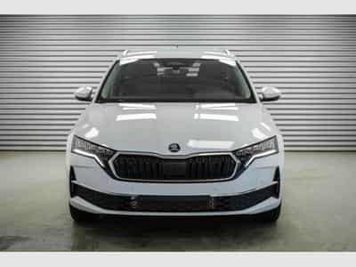 Skoda Octavia Kombi 1,5 eTSI (2026) - Foto 2