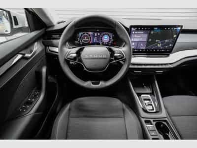 Skoda Octavia Kombi 1,5 eTSI (2026) - Foto 8