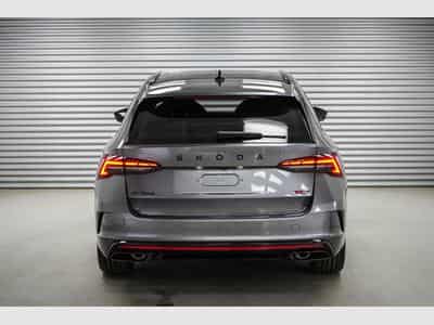 Skoda Octavia Kombi 2,0 TSI (2025) - Foto 3