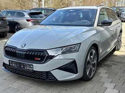 Skoda Octavia RS (2026) - Photo 3