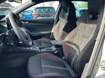 Skoda Octavia RS (2026) - Photo 8