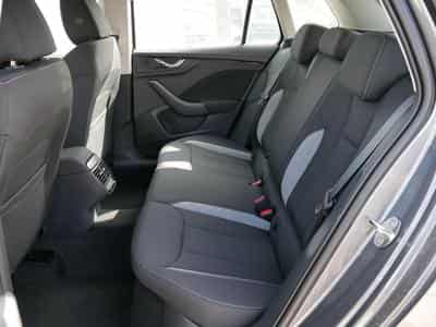 Skoda Kamiq Selection 1.5 TSI (2026) - Foto 8