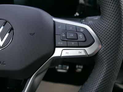 VW Golf Variant R-Line (2026) - Photo 12