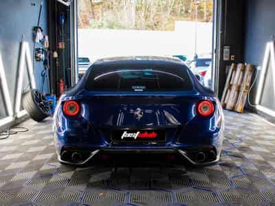 Ferrari FF 6.3 V12 (2011) - Foto 9