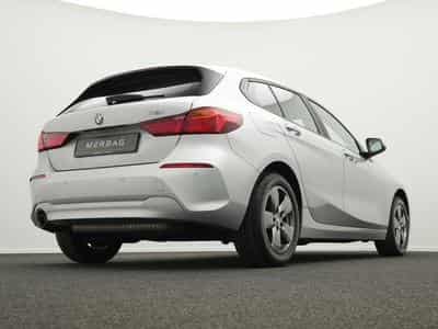 BMW 118 1er - i Advantage (EURO 6d-TEMP) (2019) - Photo 9