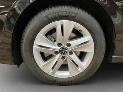 VW Golf Life+DSG+LED+Navi (2024) - Photo 9