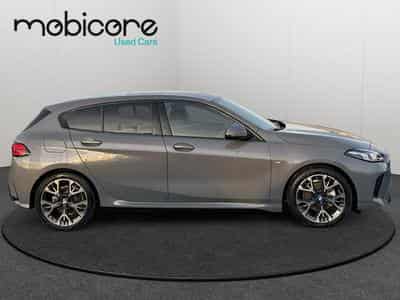 BMW 120 I Pack M / Panoramique / Essence (2025) - Foto 7