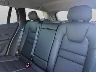 Volvo V60 B4 Plus Dark / Diesel (2023) - Foto 13