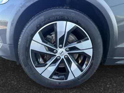 Volvo V60 B4 Plus Dark / Diesel (2023) - Foto 14