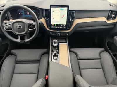 Volvo XC60 Facelift T6 Plus Dark / Hybride (2025) - Foto 10