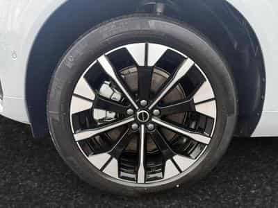 Volvo XC60 Facelift T6 Plus Dark / Hybride (2025) - Foto 14