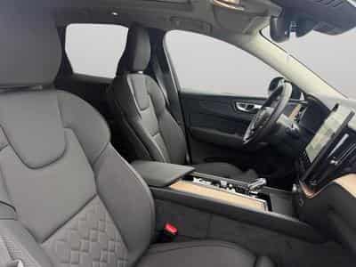 Volvo XC60 Facelift T6 Plus Dark / Hybride (2025) - Foto 15