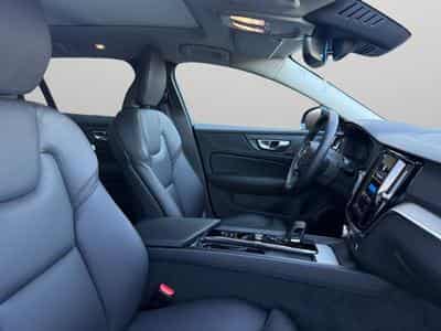 Volvo V60 B5 AWD / Essence (2023) - Foto 15