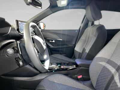 Peugeot 2008 1.2 II HYBRID (2025) - Photo 4