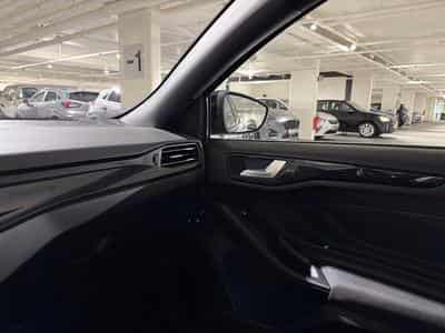 Ford Focus 1.0 ST-Line (2023) - Foto 9