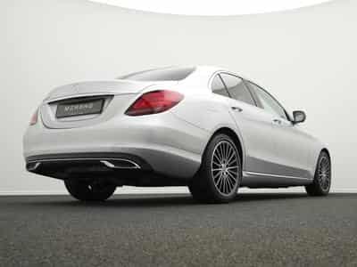 Mercedes C 220 d Avantgarde (2018) - Foto 11