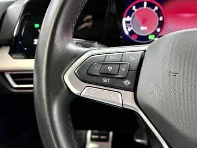 VW Golf Life MOVE 2.0 TDI DSG7 115 CV **4 SAISONS** (2024) - Photo 11