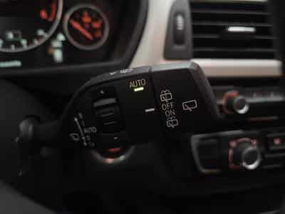 BMW 318 d Touring advantage 136CV (2018) - Foto 12