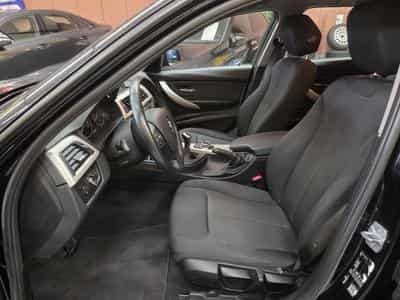 BMW 318 d Touring advantage 136CV (2018) - Foto 7