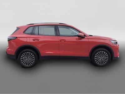 VW Tiguan (2024) - Photo 8