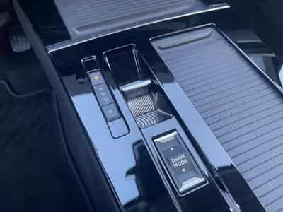 Opel Astra Business Elegance (2023) - Foto 10