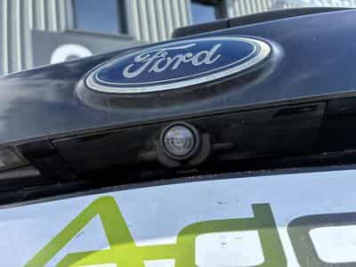 Ford Kuga 2.0 TDCI 150 CV TITANIUM (2018) - Photo 6