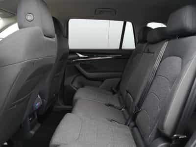 Skoda Kodiaq 2.0 TDI 142 kW 4x4 Selection (2026) - Photo 8