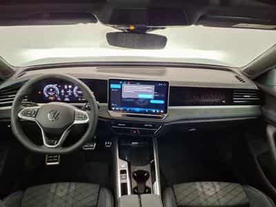 VW Passat Variant R-Line 2.0 TSI 7-Gang-DSG 4x4 (2025) - Foto 11