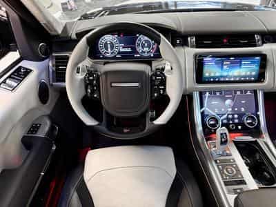 Land-Rover Range Rover Sport 5.0 V8 P575 SVR (2021) - Photo 13