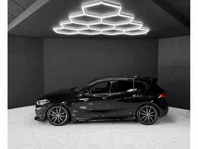 BMW M135 i xDrive AERO / SPORT SEATS / M PERFORMANCE (2022) - Photo 2