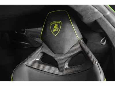 Lamborghini Revuelto AD PERSONAM - VERDE CITREA / ROSSO MARS (2025) - Photo 14